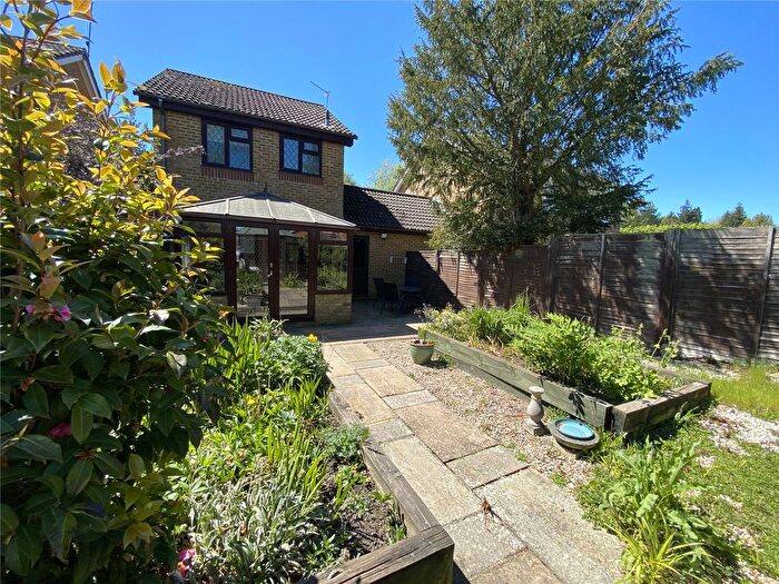 2 Bedroom Link Detached House For Sale In Cypress Grove, Tunbridge Wells, Kent, TN2