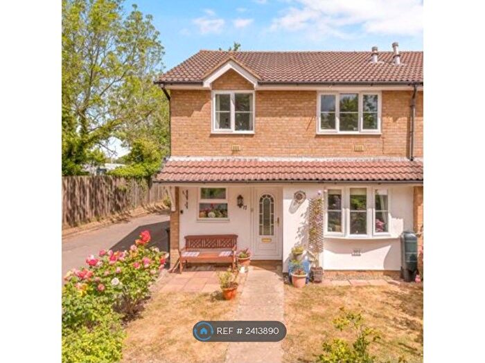 2 Bedroom Terraced House To Rent In Staffords Place, Horley, RH6