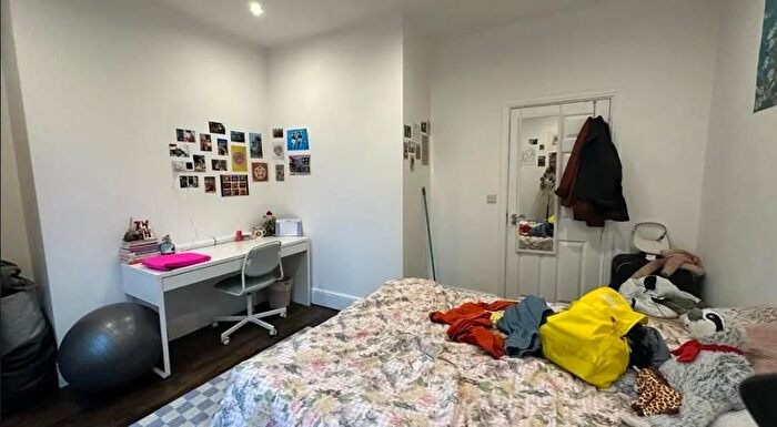 2 Bedroom Property To Rent In Queen Square, Leeds, LS2