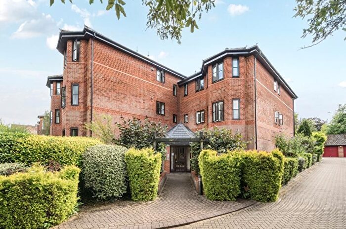 2 Bedroom Flat To Rent In Albury Road, Guildford, GU1