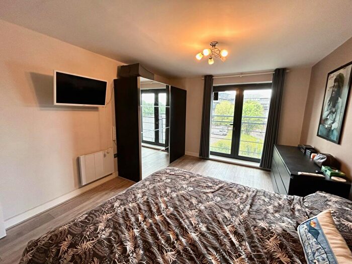 2 Bedroom Apartment To Rent In Galleon Way, Cardiff Bay, CF10
