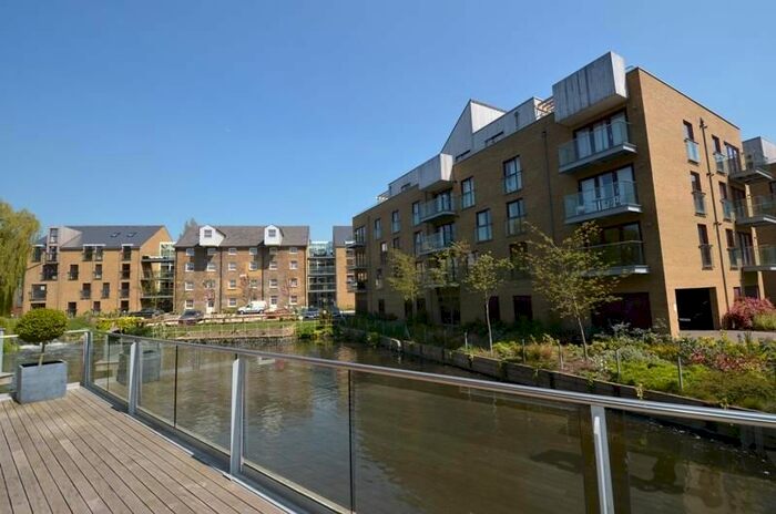 1 Bedroom Flat To Rent In Kings Mill Way, Denham, UB9