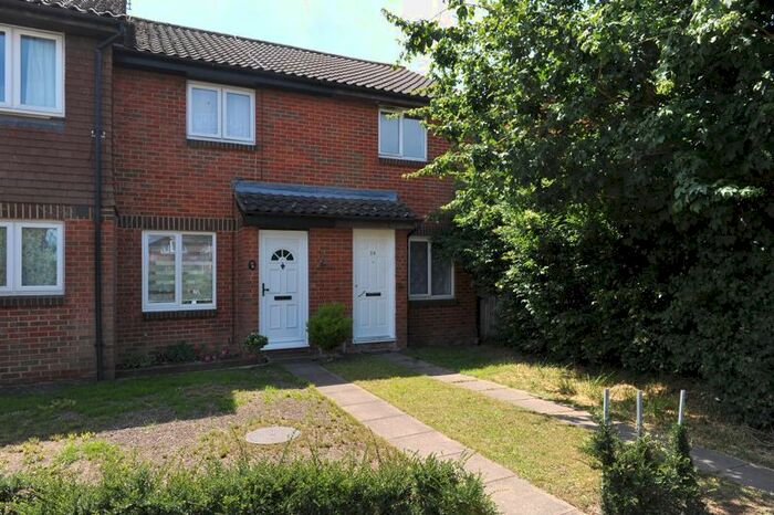 2 Bedroom End Of Terrace House To Rent In Wheatsheaf Close, Northolt, UB5