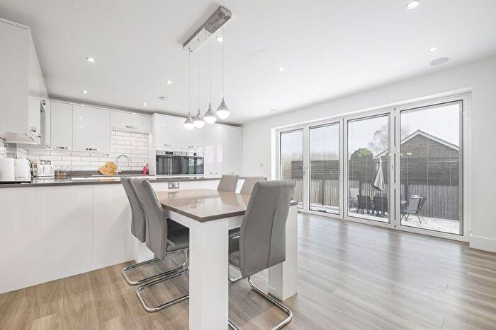 3 Bedroom Detached Bungalow For Sale In Monterey Close, Bexley, DA5