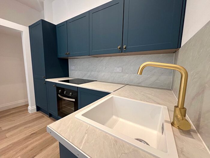 1 Bedroom Flat To Rent In Dorchester Road, Weymouth, DT4