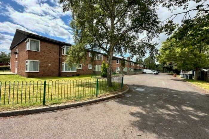 1 Bedroom Flat To Rent In Mountbatten Court, Crewe, CW2