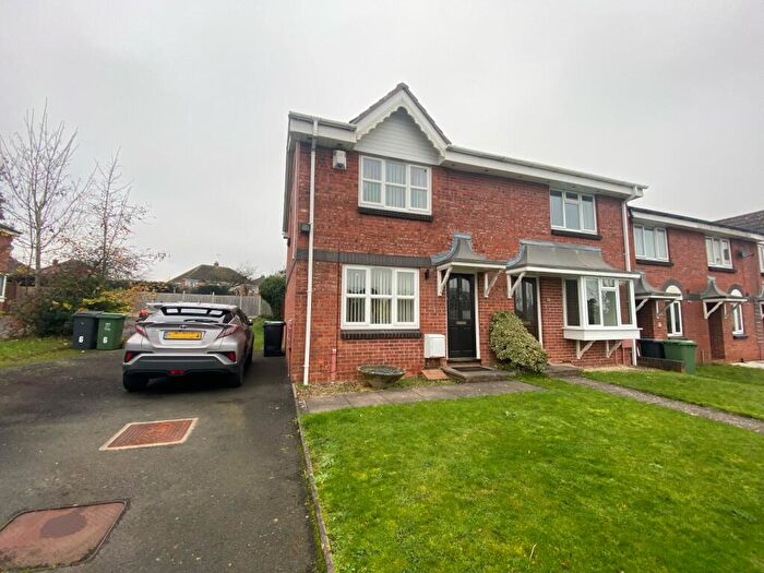 3 Bedroom House To Rent In Mallard Close, Redditch, B98