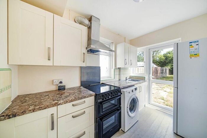 3 Bedroom Detached House To Rent In Danetree Road, Epsom, KT19