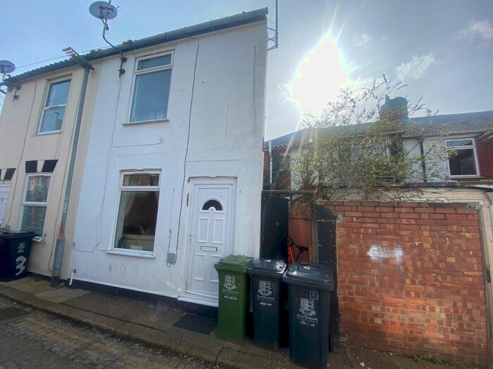 1 Bedroom Semi Detached House To Rent In Nelson Road Central, Great Yarmouth, NR30