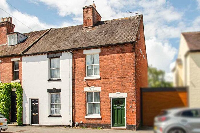 2 Bedroom Property For Sale In Wheel Lane, Lichfield, WS13