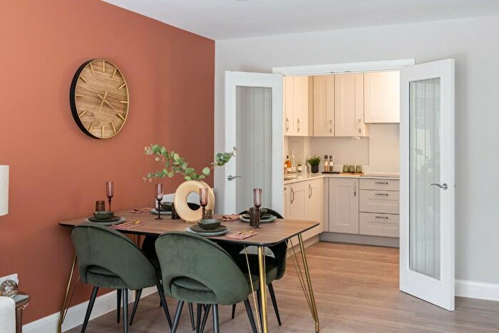 1 Bedroom Apartment To Rent In Wycombe Lane, HP10
