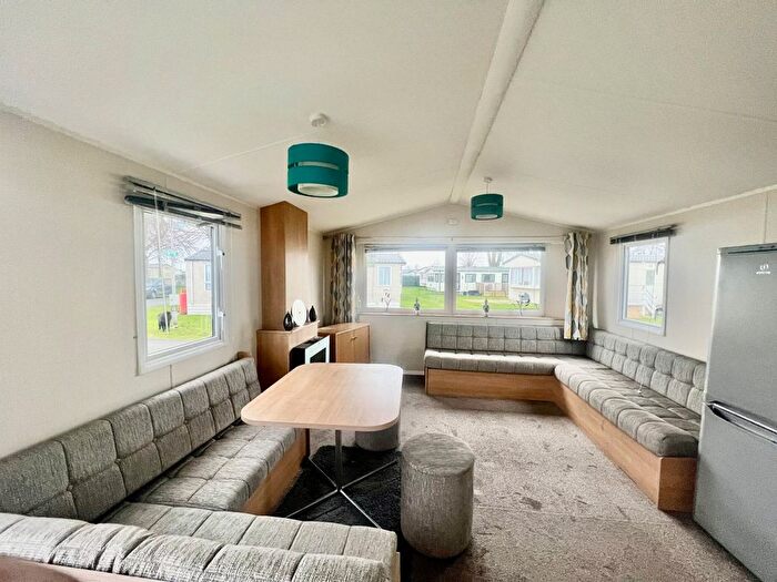 2 Bedroom Park Home For Sale In Hutton Sessay, Thirsk, YO7