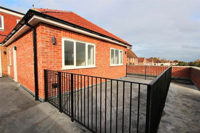 1 Bedroom Apartment To Rent In Eastwood Road North, Leigh-on-Sea, Essex, SS9