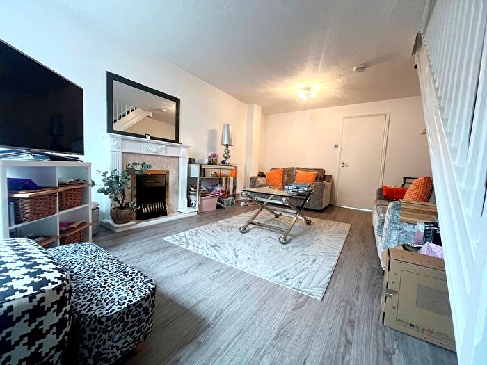 2 Bedroom Property To Rent In Helegan Close, Orpington, BR6