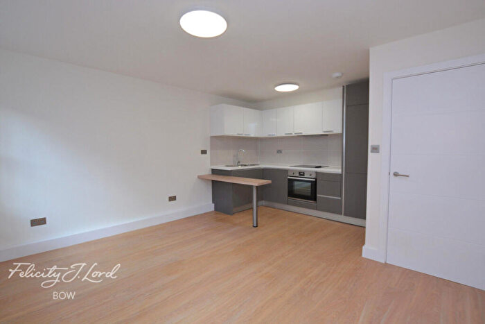 1 Bedroom Apartment For Sale In Tomlins Grove, London, E3