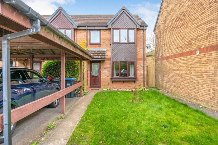 3 Bedroom Semi Detached House To Rent In Kaplan Close, Shenley Lodge, MK5