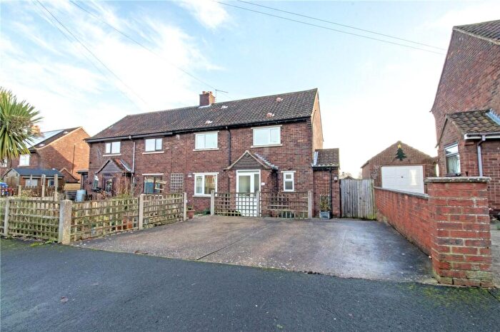 2 Bedroom Property For Sale In South Side, Winteringham, DN15