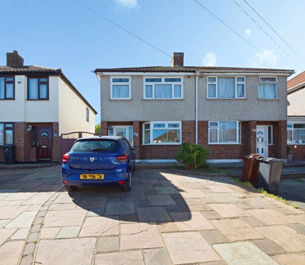 3 Bedroom Semi-Detached House For Sale In Eastbrook Drive, Romford, RM7