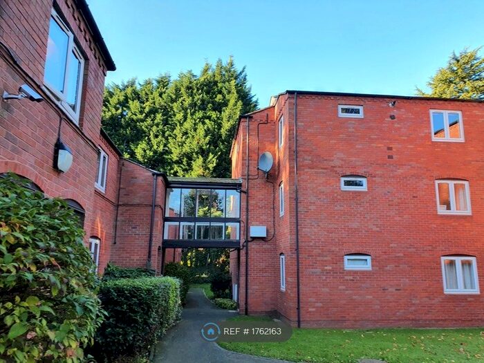1 Bedroom Flat To Rent In Wake Green Park, Birmingham, B13
