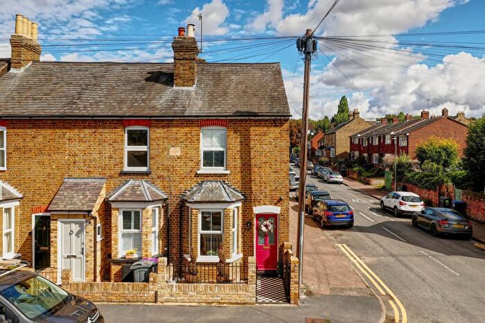 3 Bedroom End Of Terrace House For Sale In Vicarage Road, Ware, SG12