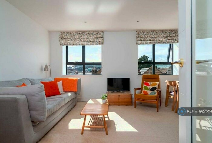 1 Bedroom Flat To Rent In Highbury Hill, London, N5