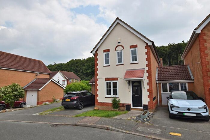 2 Bedroom Detached House To Rent In Stafford Crescent, Braintree, Essex, CM7