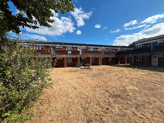 1 Bedroom Flat For Sale In Albert Road, South Norwood, London, SE25