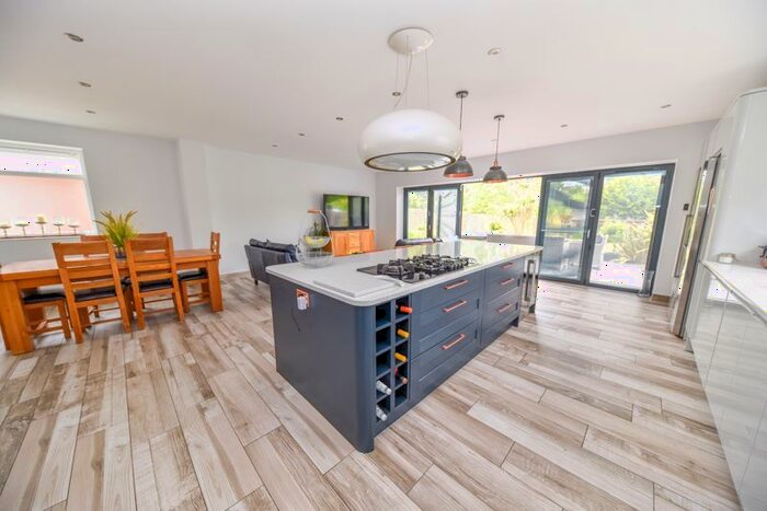 5 Bedroom Detached House To Rent In Keydell Close, Waterlooville, PO8