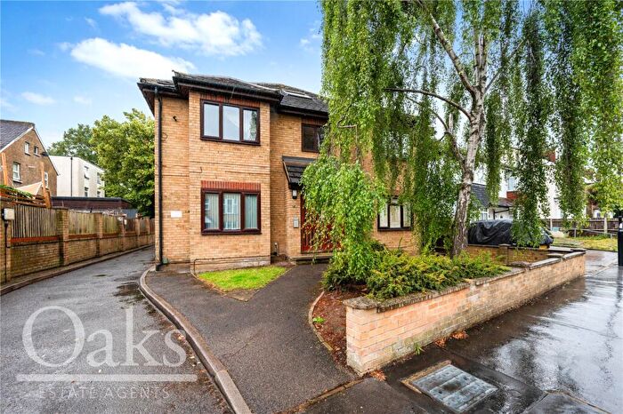 1 Bedroom Apartment For Sale In Prince Road, South Norwood, SE25