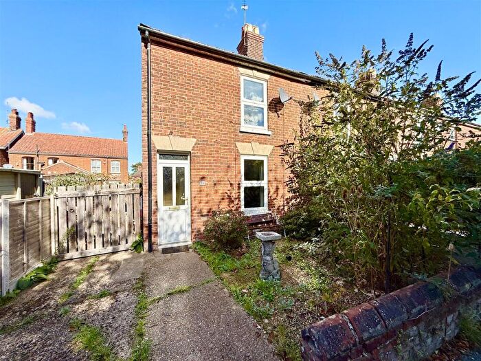 4 Bedroom End Of Terrace House For Sale In Skeyton New Road, North Walsham, NR28