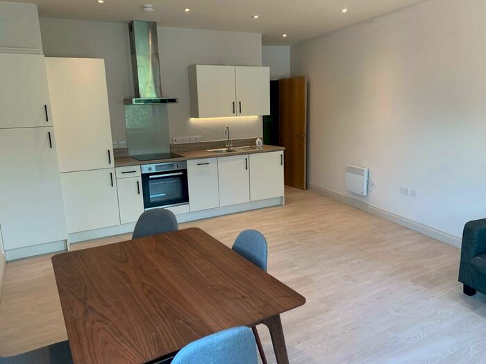 1 Bedroom Apartment To Rent In Centenary House Leeds, LS2