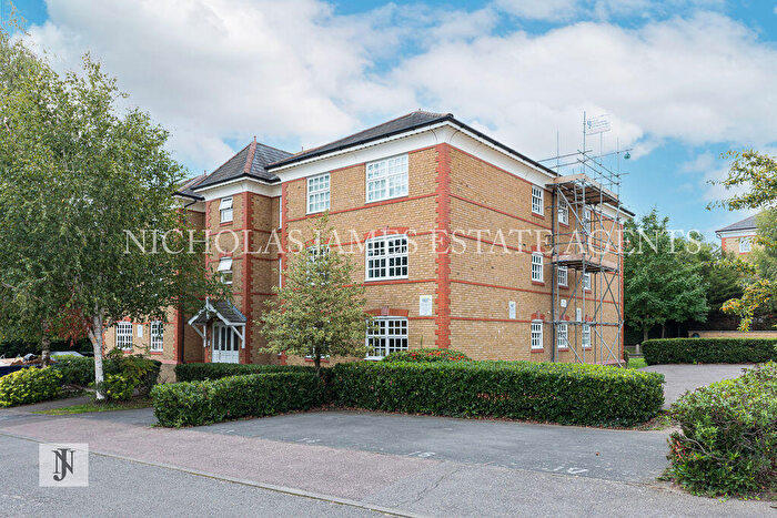 1 Bedroom Flat For Sale In Hanbury Drive, London, N21