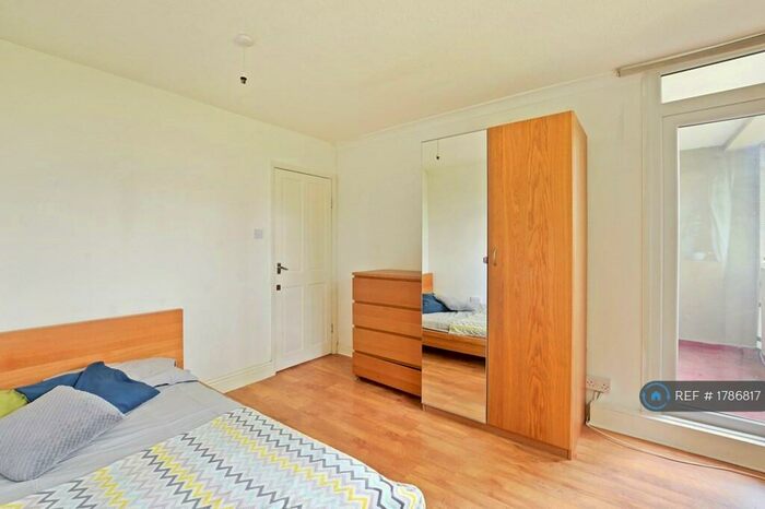 4 Bedroom Flat To Rent In President House, London, EC1V