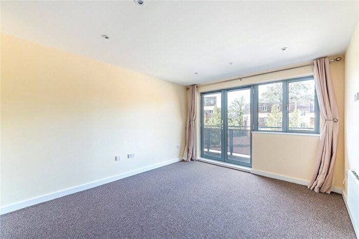 1 Bedroom Flat To Rent In Lapis Close, London, Uk, NW10