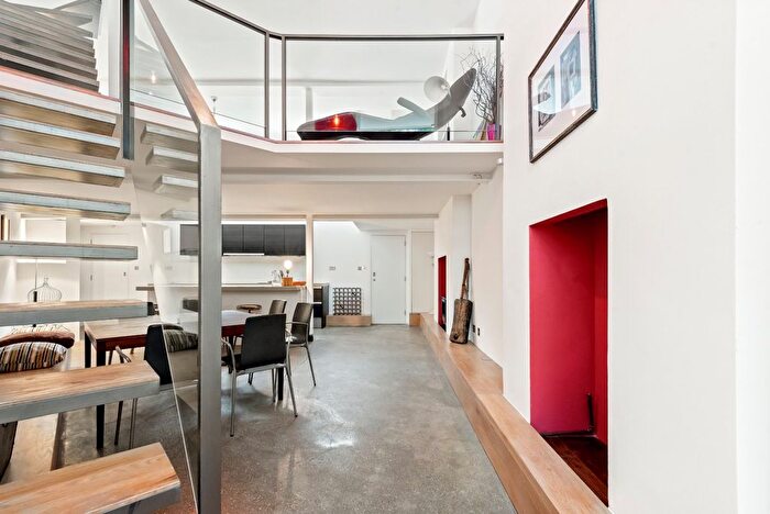 2 Bedroom Terraced House To Rent In Penzance Place, Holland Park, W11