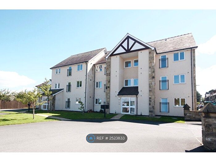 2 Bedroom Flat To Rent In Rehoboth Court, Coedpoeth, Wrexham, LL11
