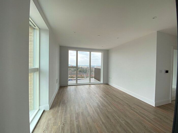 1 Bedroom Flat To Rent In Aquifer House, Exploration Way, Slough, SL1