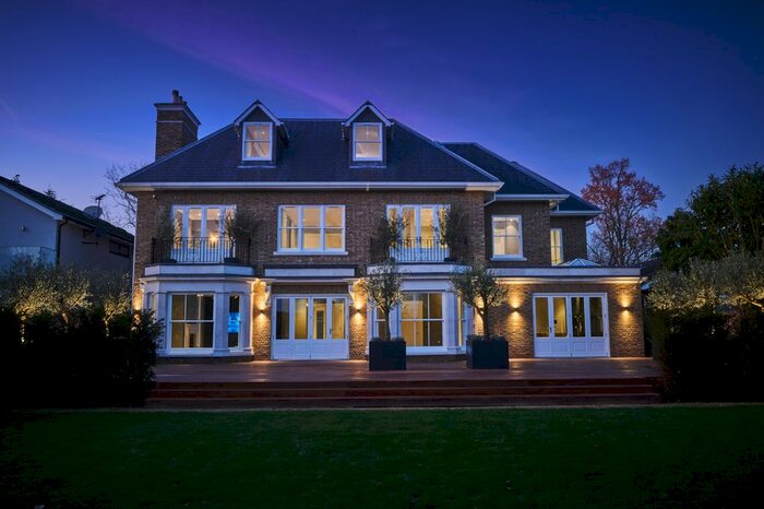 6 Bedroom Detached House For Sale In Rowley Ridge, Arkley, London EN5