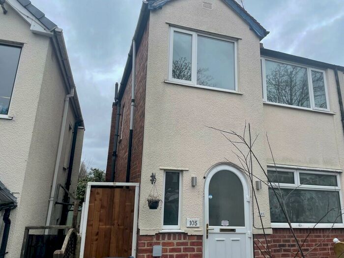 3 Bedroom Semi-Detached House To Rent In Courtenay Road, B44