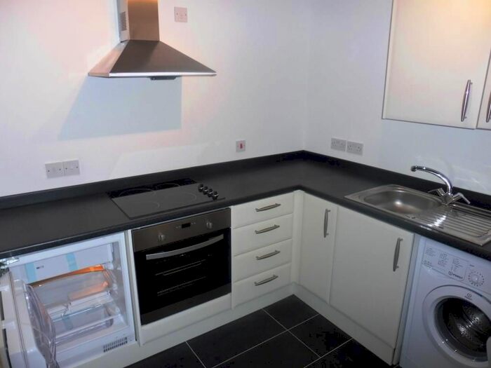1 Bedroom Studio To Rent In Towers Buildings, Blackwell Street, Kidderminster, DY10