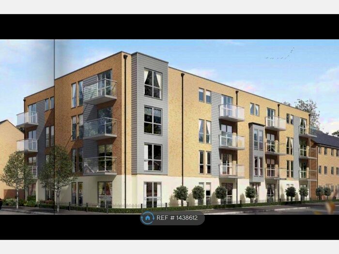 2 Bedroom Flat To Rent In Holly Acre, Dunstable, LU5