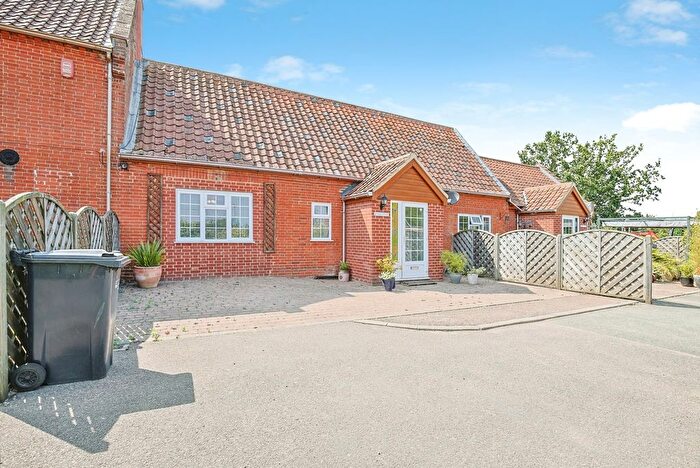3 Bedroom Terraced House For Sale In Bury Road, Hepworth, Diss, Suffolk, IP22