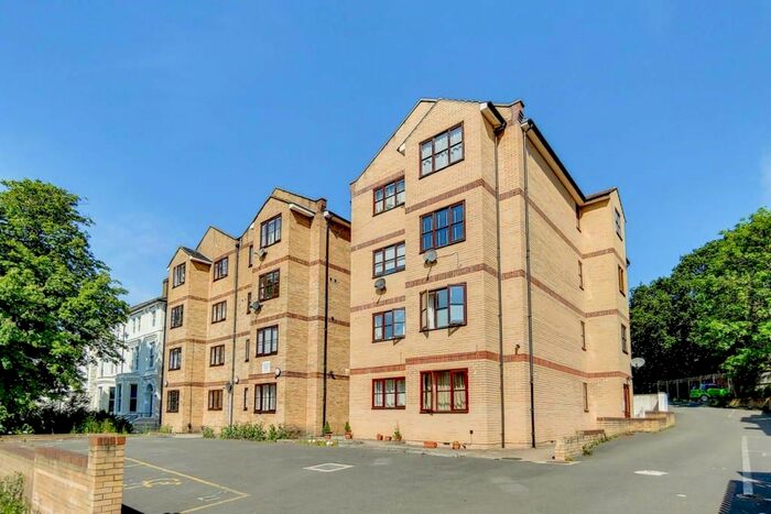 1 Bedroom Flat To Rent In Croydon Road, London, SE20