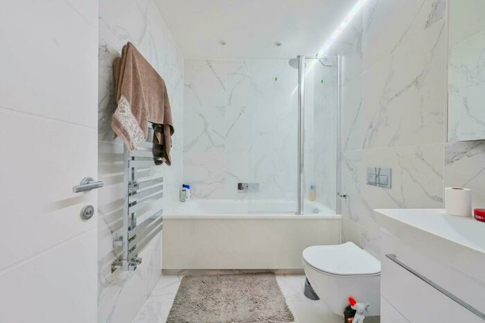 2 Bedroom Flat To Rent In Fortess Road, Kentish Town, London, NW5