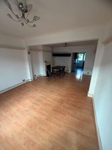 3 Bedroom Terraced House To Rent In Averley Road, Romford, RM1