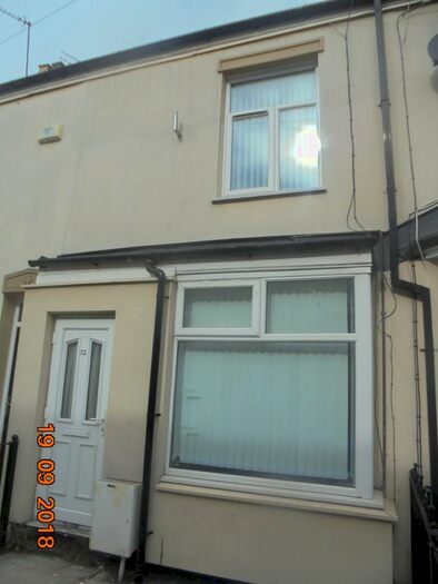 2 Bedroom Terraced House To Rent In Crosslands Avenue, Hull, HU9