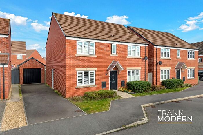 5 Bedroom Detached House For Sale In Clovelly Drive, Hampton Gardens, PE7