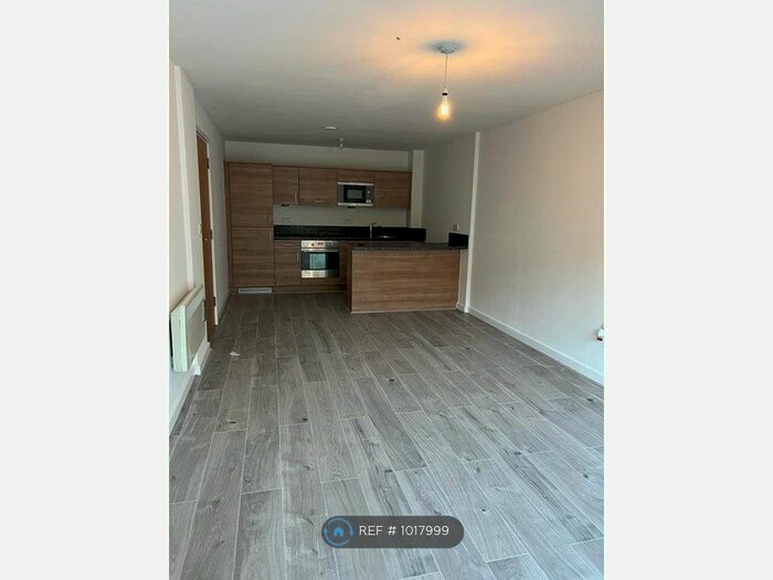 2 Bedroom Flat To Rent In Arlington House, West Drayton, UB7