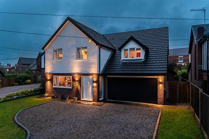 4 Bedroom Detached House For Sale In Walkers Lane, Tarporley, CW6