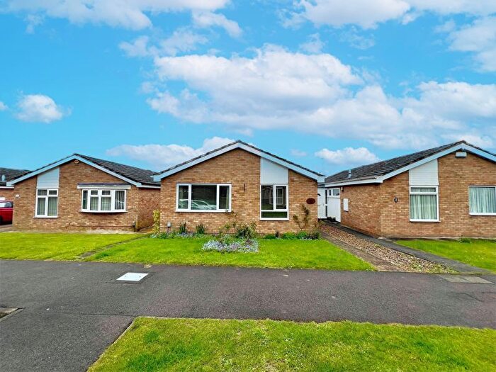 2 Bedroom Bungalow For Sale In Barleyfield Way, Houghton Regis, Dunstable, LU5